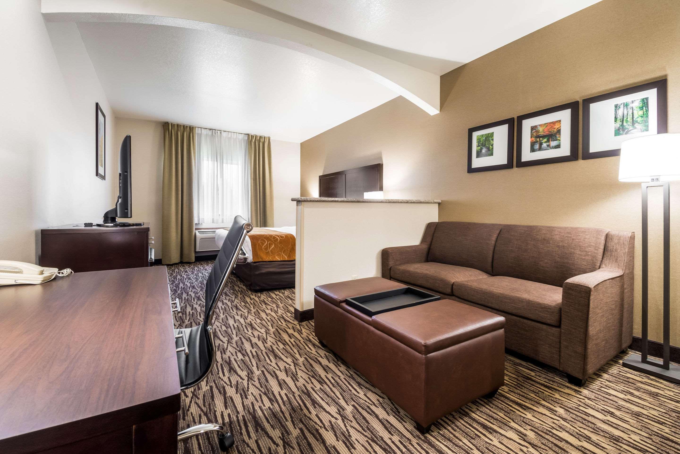 Comfort Suites Portland Airport Dış mekan fotoğraf