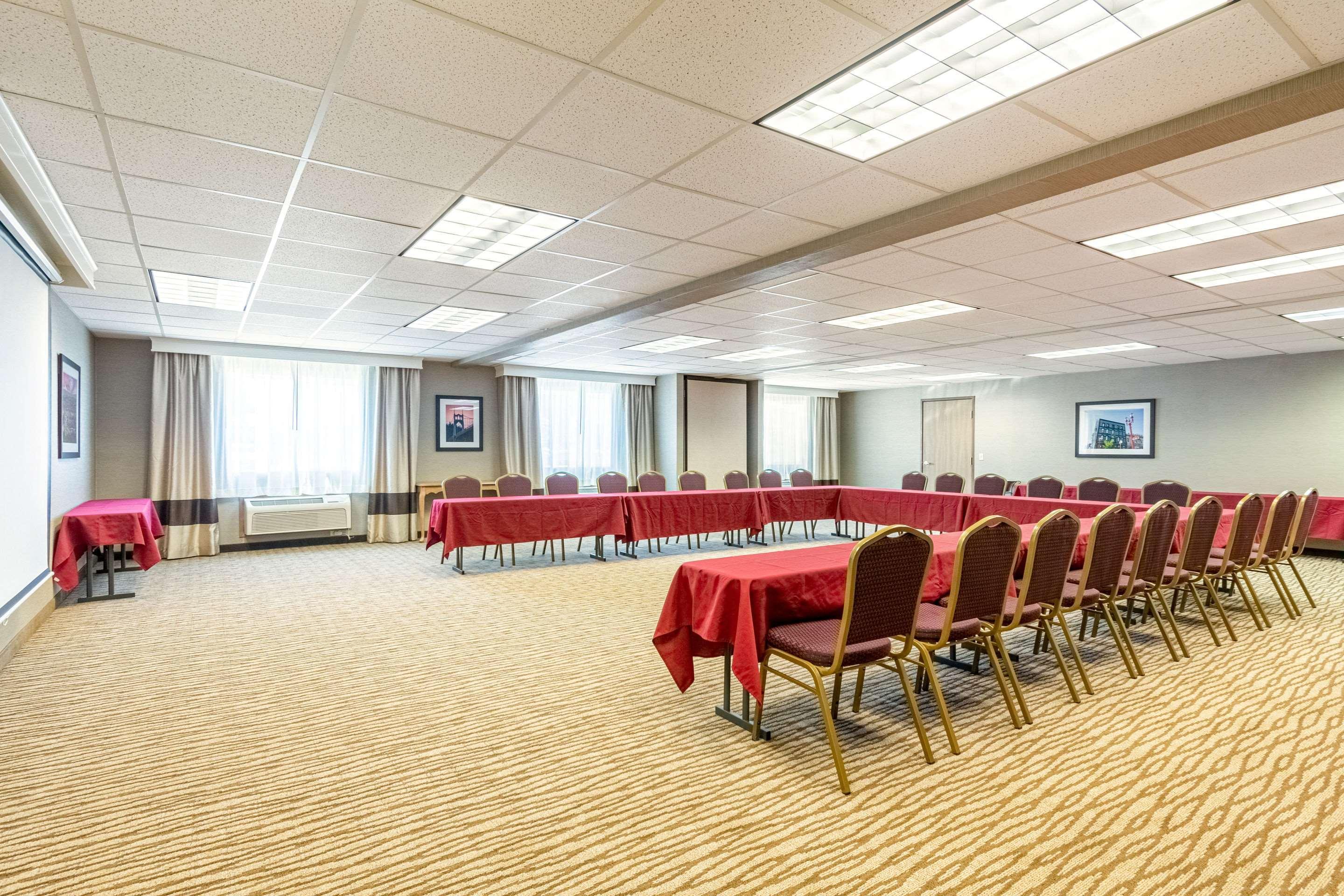 Comfort Suites Portland Airport Dış mekan fotoğraf